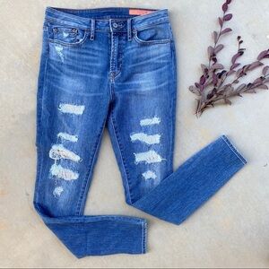 Jean shop distressed Nikki skinny jeans